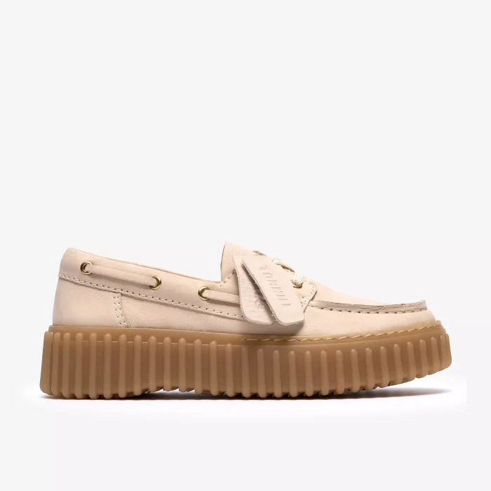 Clarks γυναικείο boat δερμάτινο σε μπεζ χρώμα Torhill Boat Cream Nubuck 26186302
